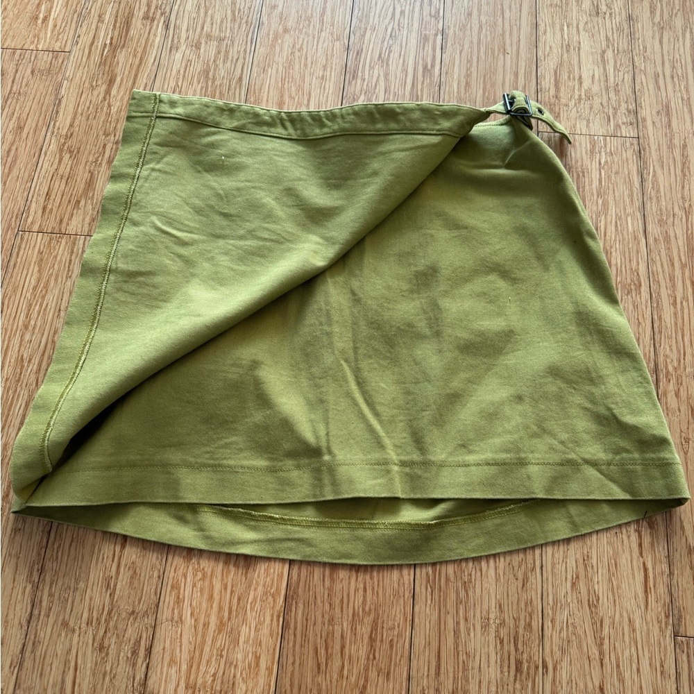 Wild Fable green skirt Size Medium